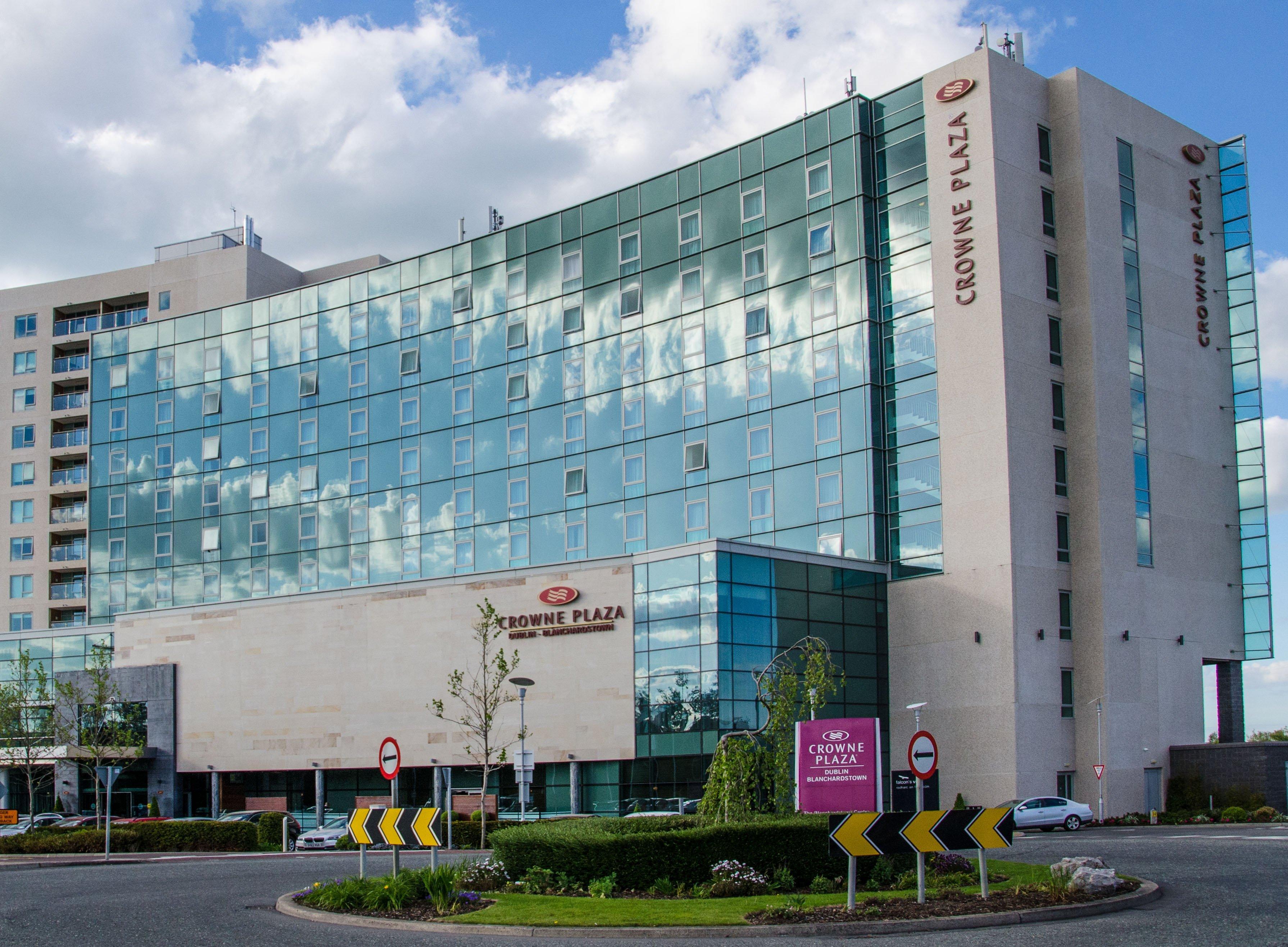 Crowne Plaza Dublin Blanchardstown By Ihg Hotel Exterior photo