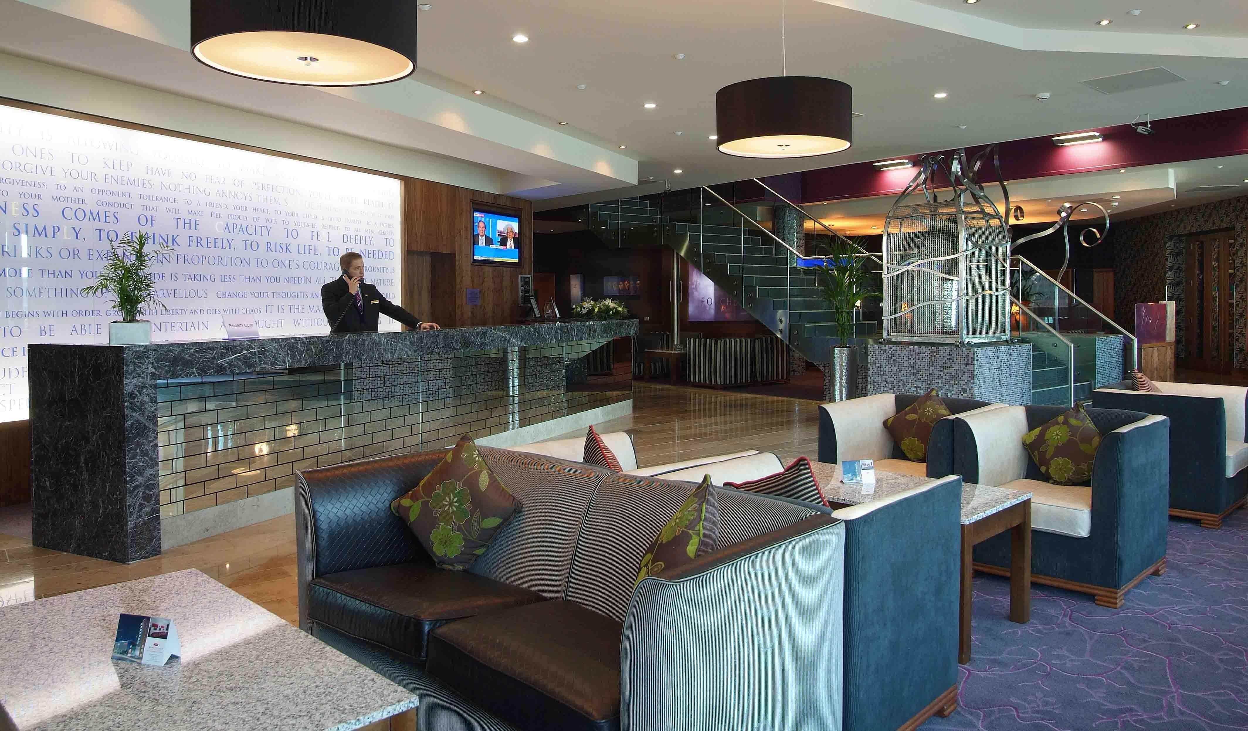 Crowne Plaza Dublin Blanchardstown By Ihg Hotel Exterior photo